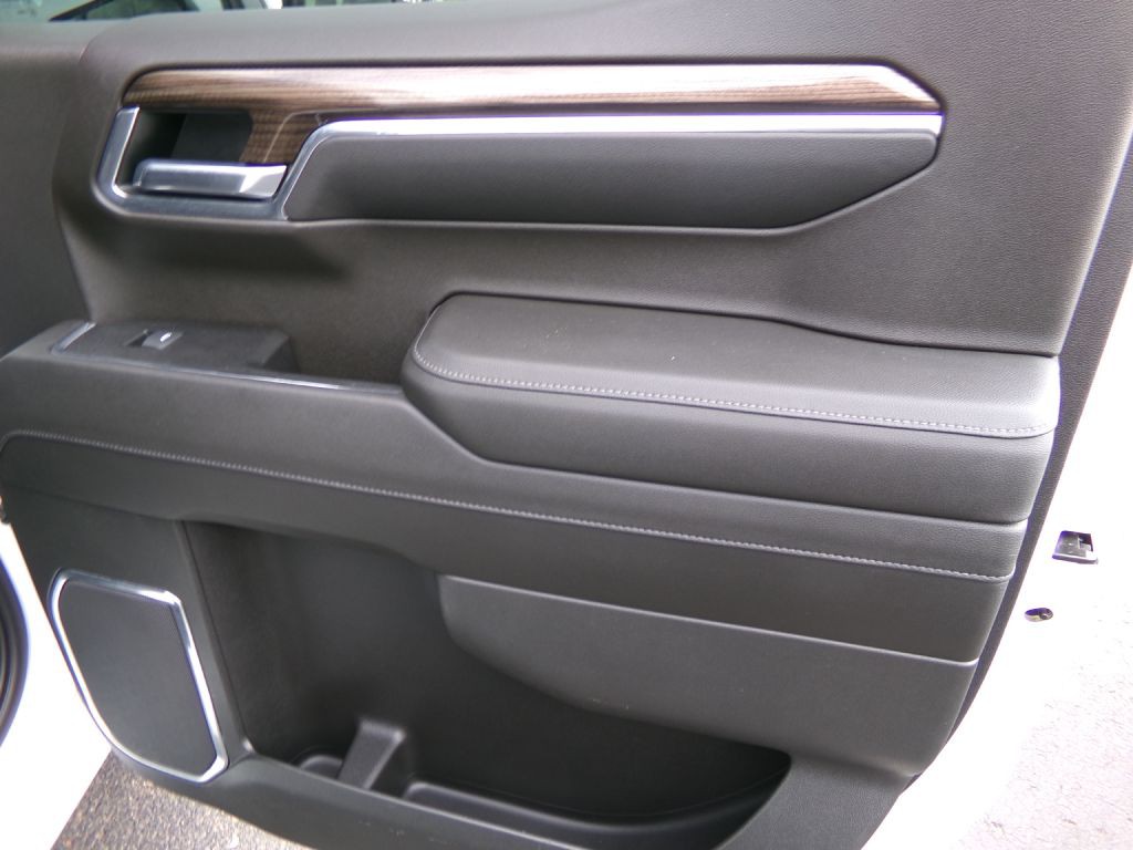 2022 Chevrolet Silverado 1500 Image 40