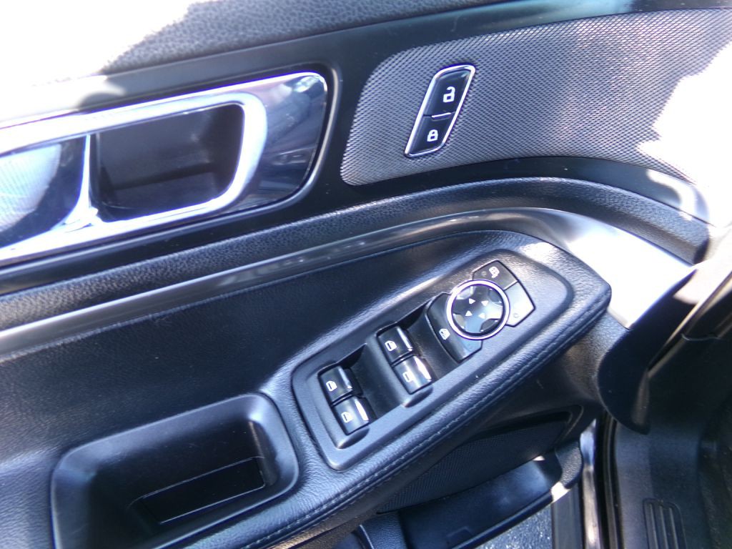 2018 Ford Explorer Image 13