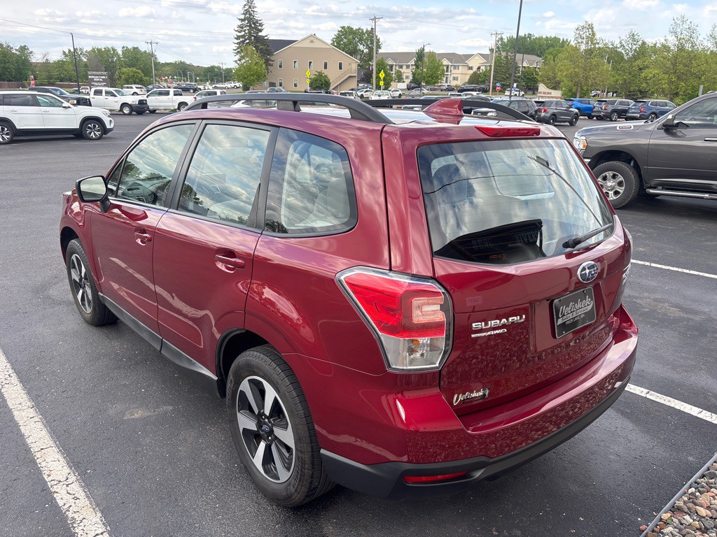 2017 Subaru Forester Image 5