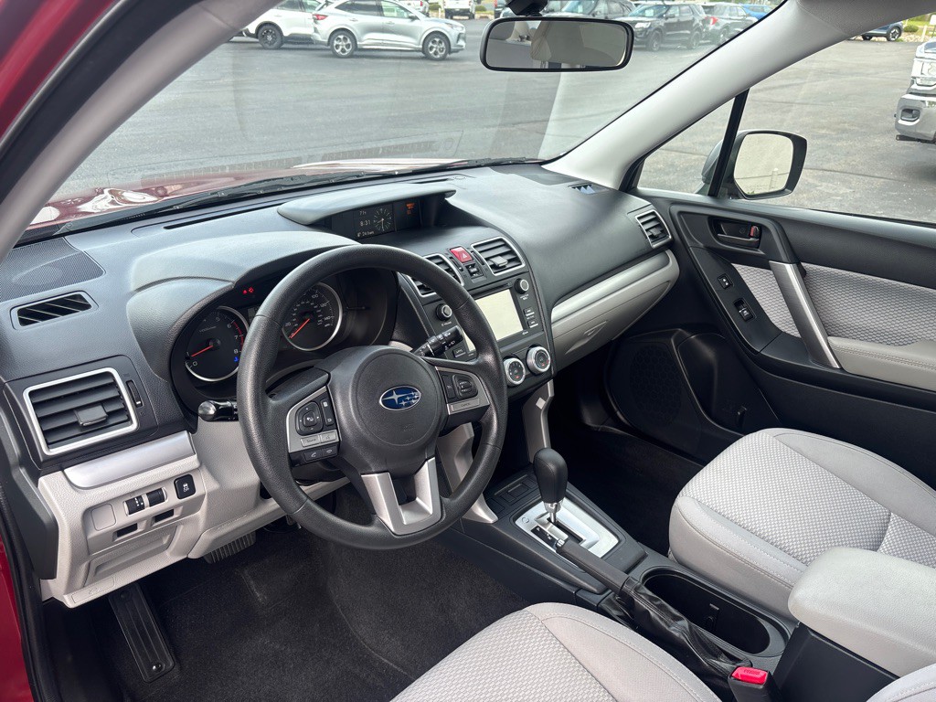 2017 Subaru Forester Image 12
