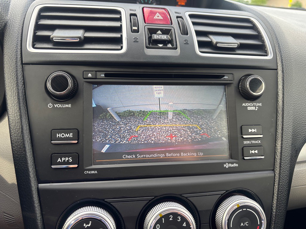 2017 Subaru Forester Image 17