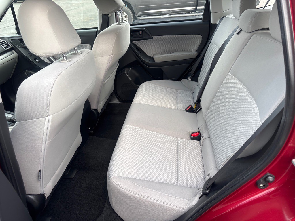 2017 Subaru Forester Image 23