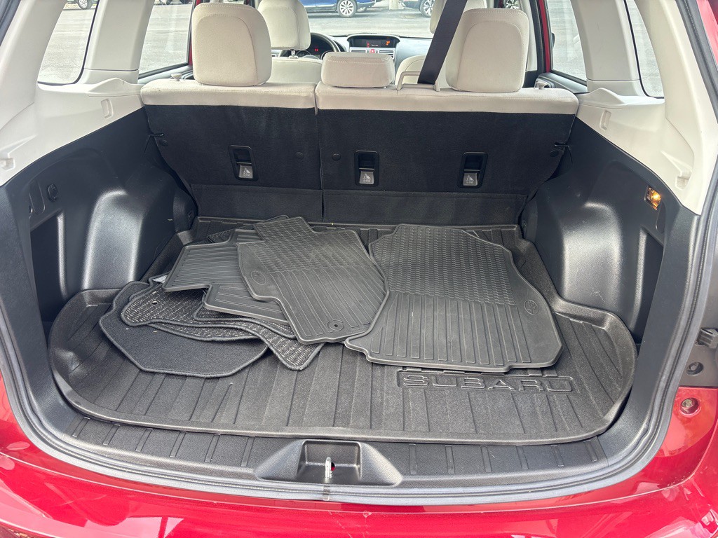 2017 Subaru Forester Image 24
