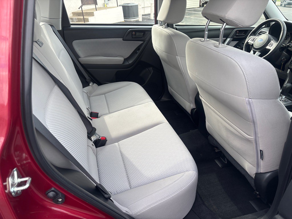 2017 Subaru Forester Image 26
