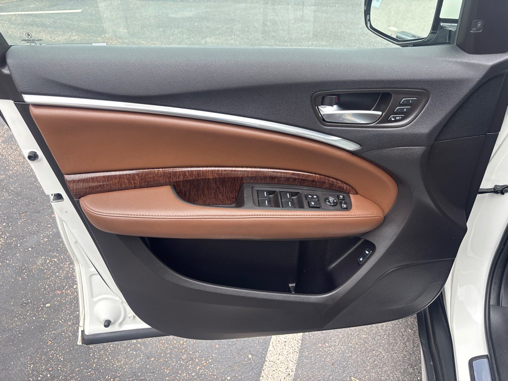 2017 Acura MDX Image 9
