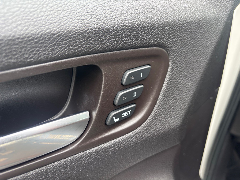 2017 Acura MDX Image 11