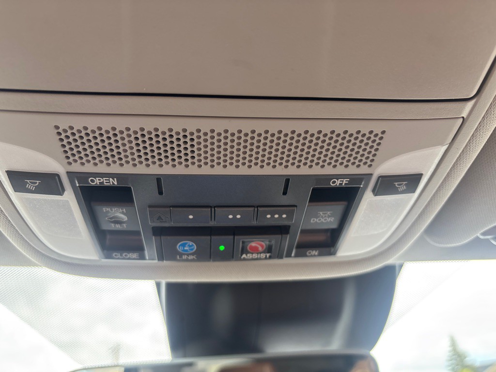 2017 Acura MDX Image 33