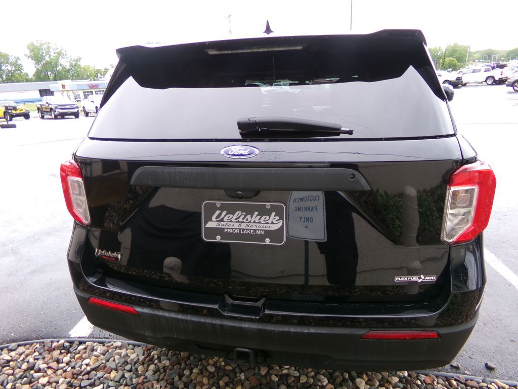 2022 Ford Explorer Image 4