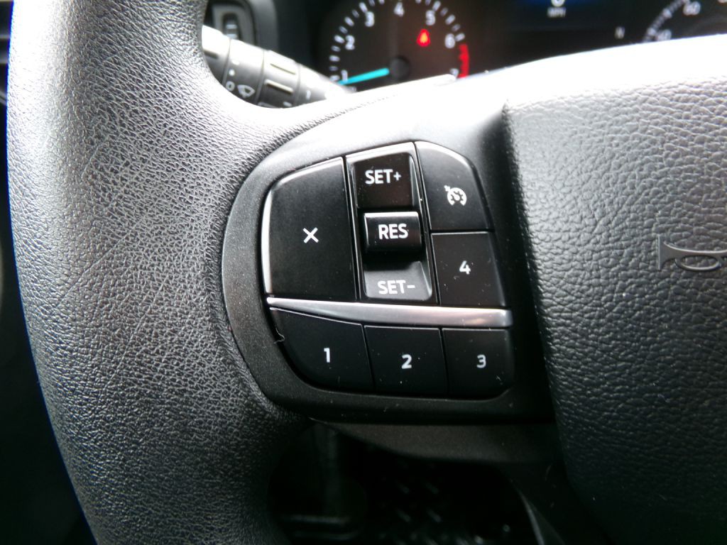 2022 Ford Explorer Image 17