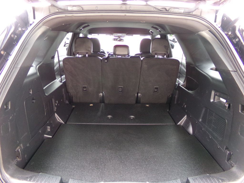 2022 Ford Explorer Image 35