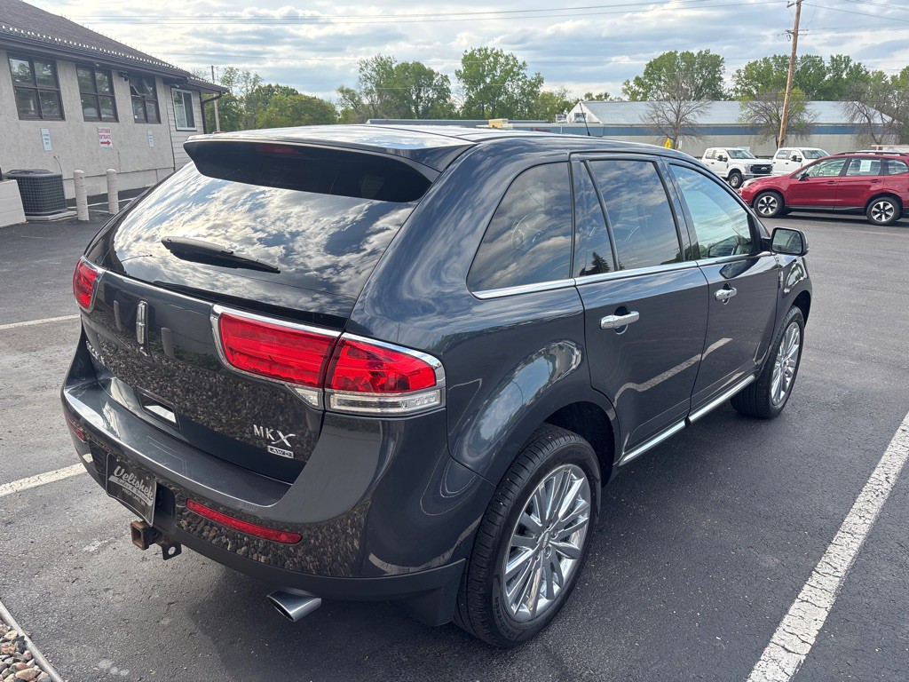 2013 Lincoln MKX Image 3
