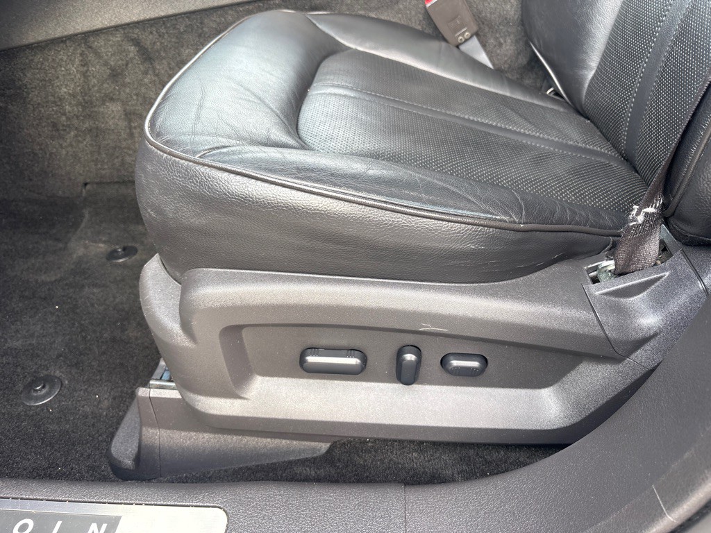 2013 Lincoln MKX Image 11