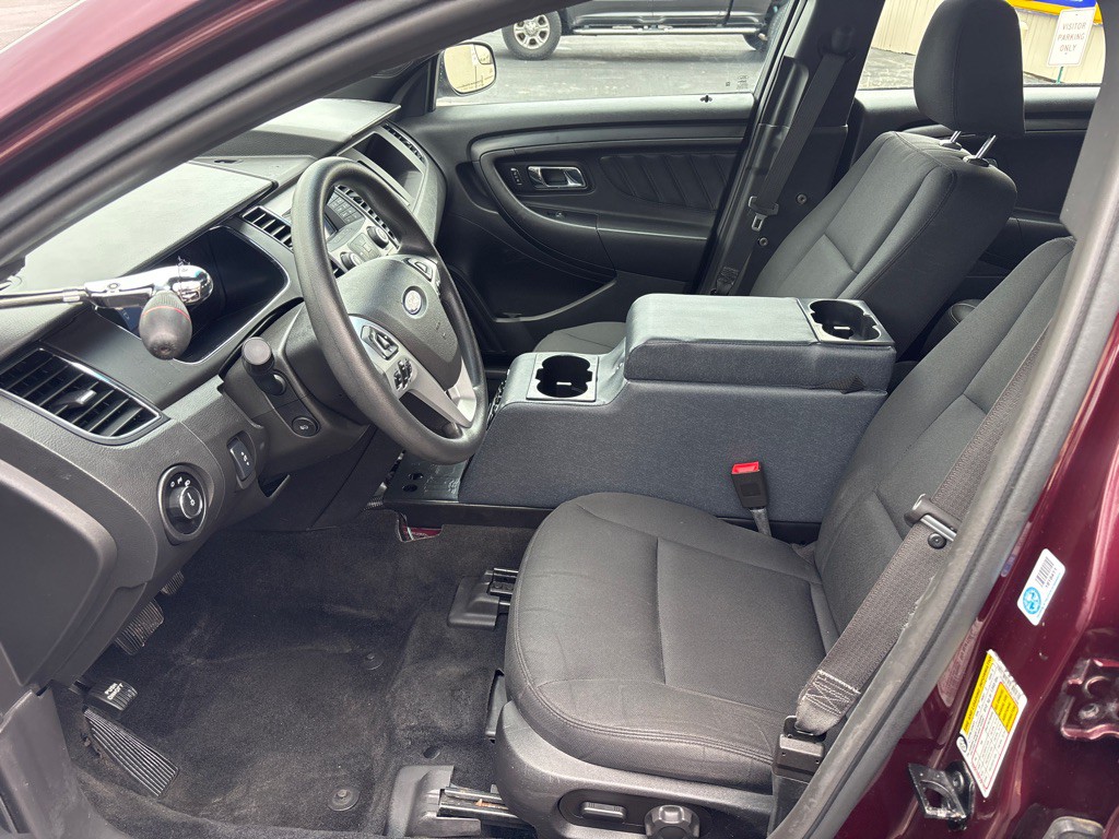 2018 Ford Taurus Image 10