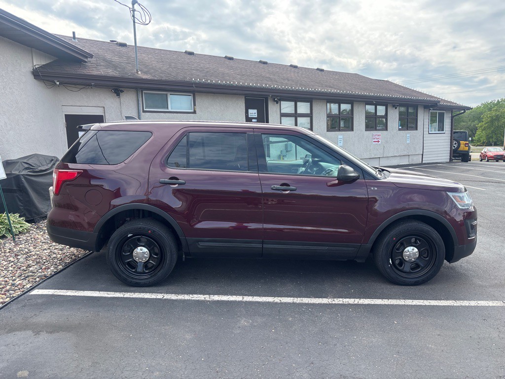 2019 Ford Explorer Image 2