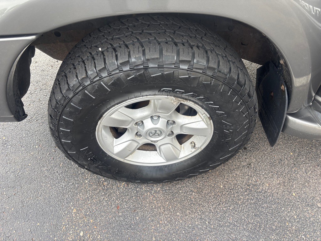 2006 Toyota Tundra Image 32