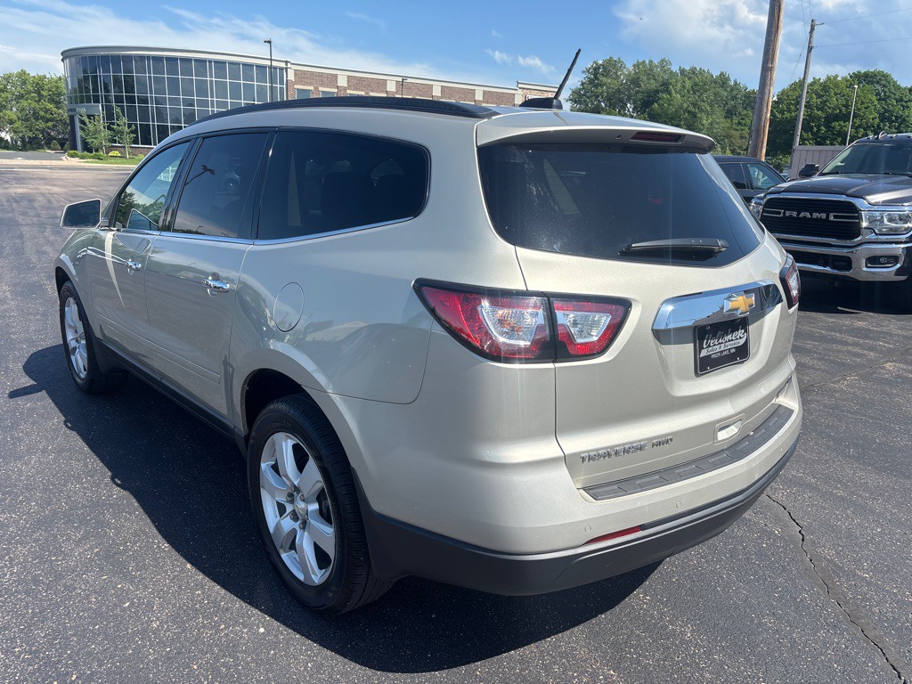2017 Chevrolet Traverse Image 5