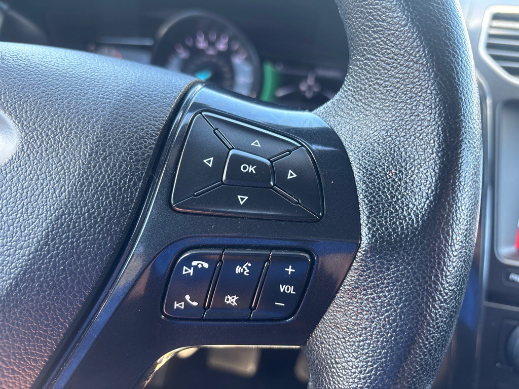 2017 Ford Explorer Image 15