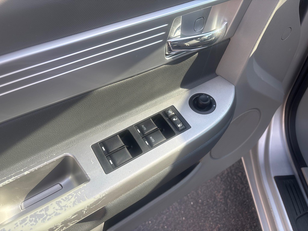2008 Chrysler Sebring Image 10