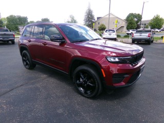 Image for 2023 Jeep Grand Cherokee Laredo ID: 7502087