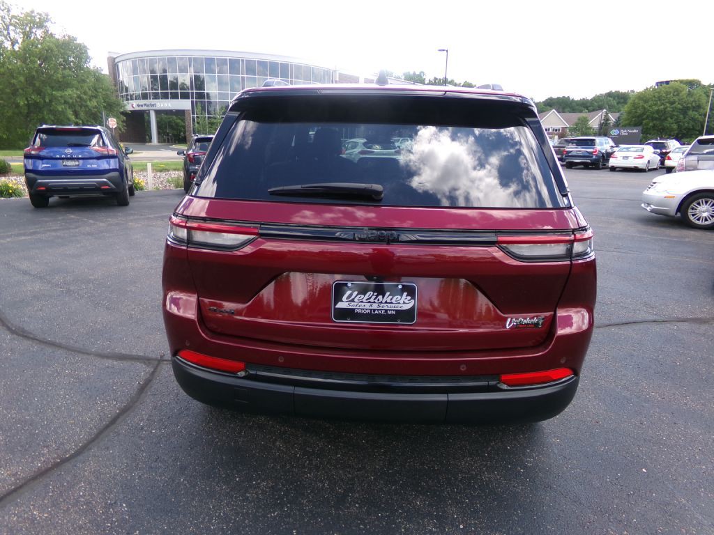 2023 Jeep Grand Cherokee Image 5