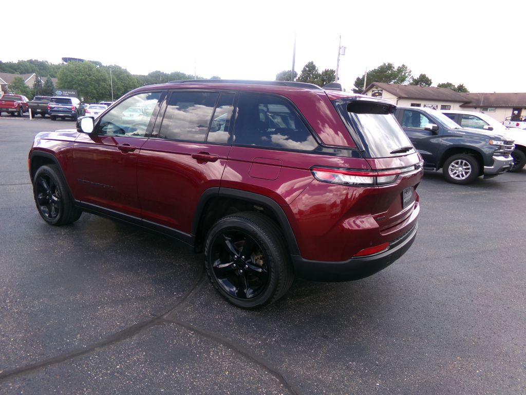 2023 Jeep Grand Cherokee Image 8