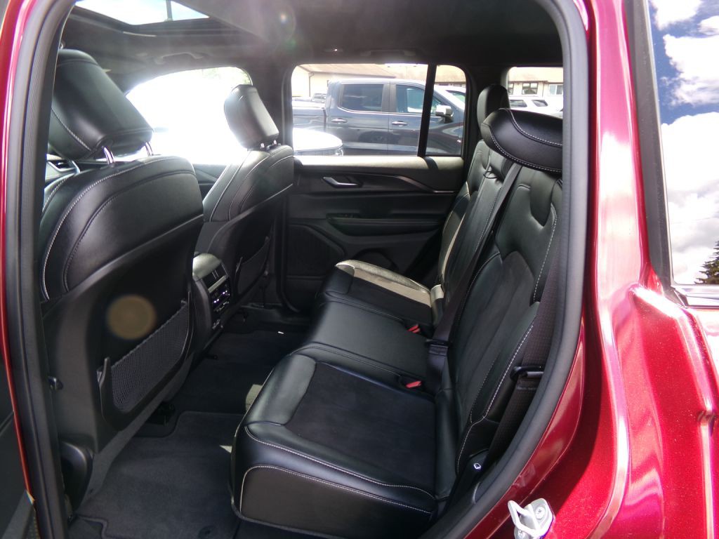 2023 Jeep Grand Cherokee Image 42
