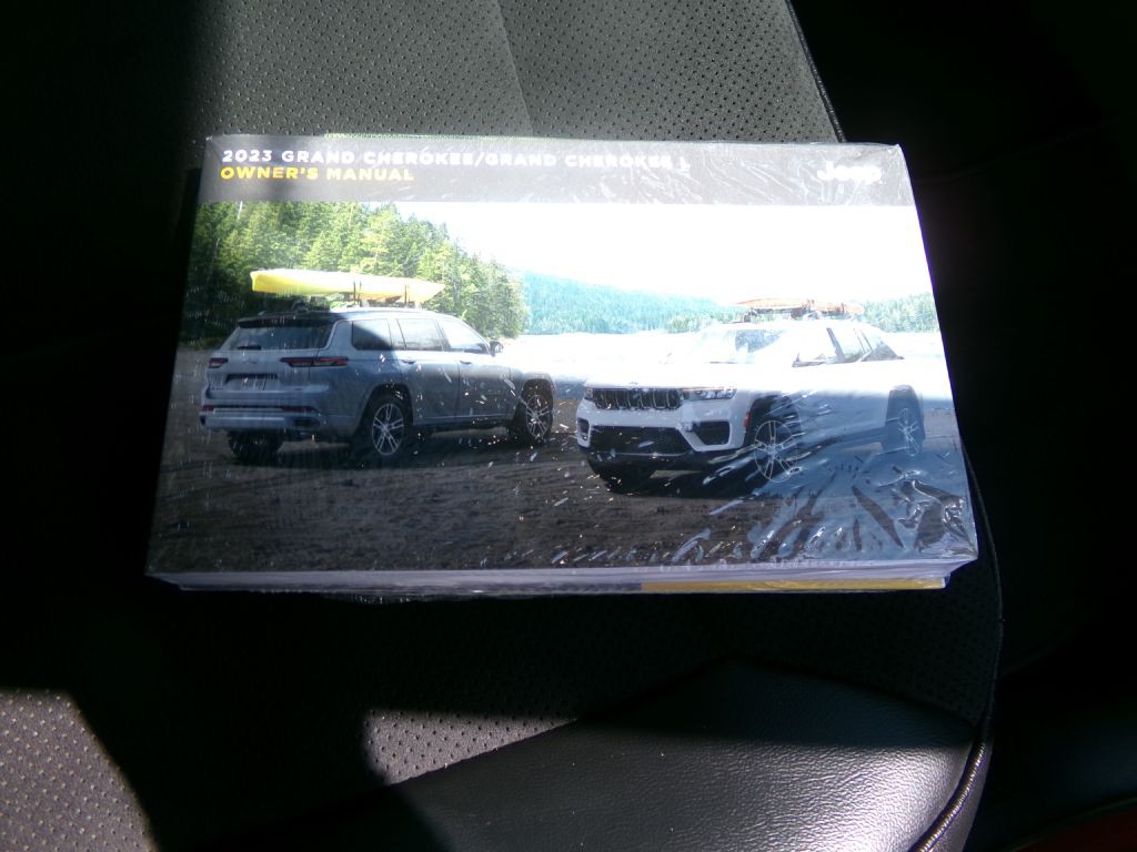 2023 Jeep Grand Cherokee Image 49