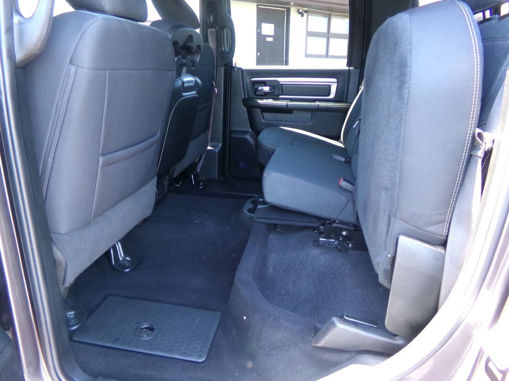 2021 RAM 1500 Image 33