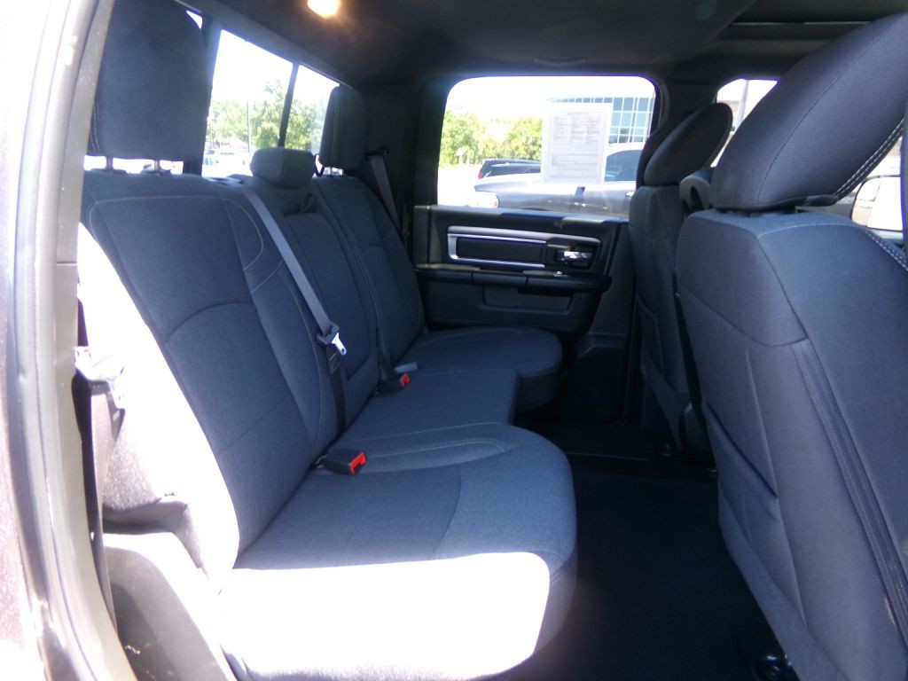 2021 RAM 1500 Image 42