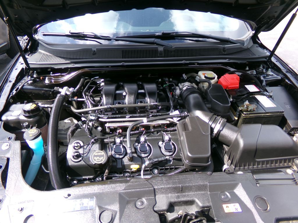 2017 Ford Taurus Image 37