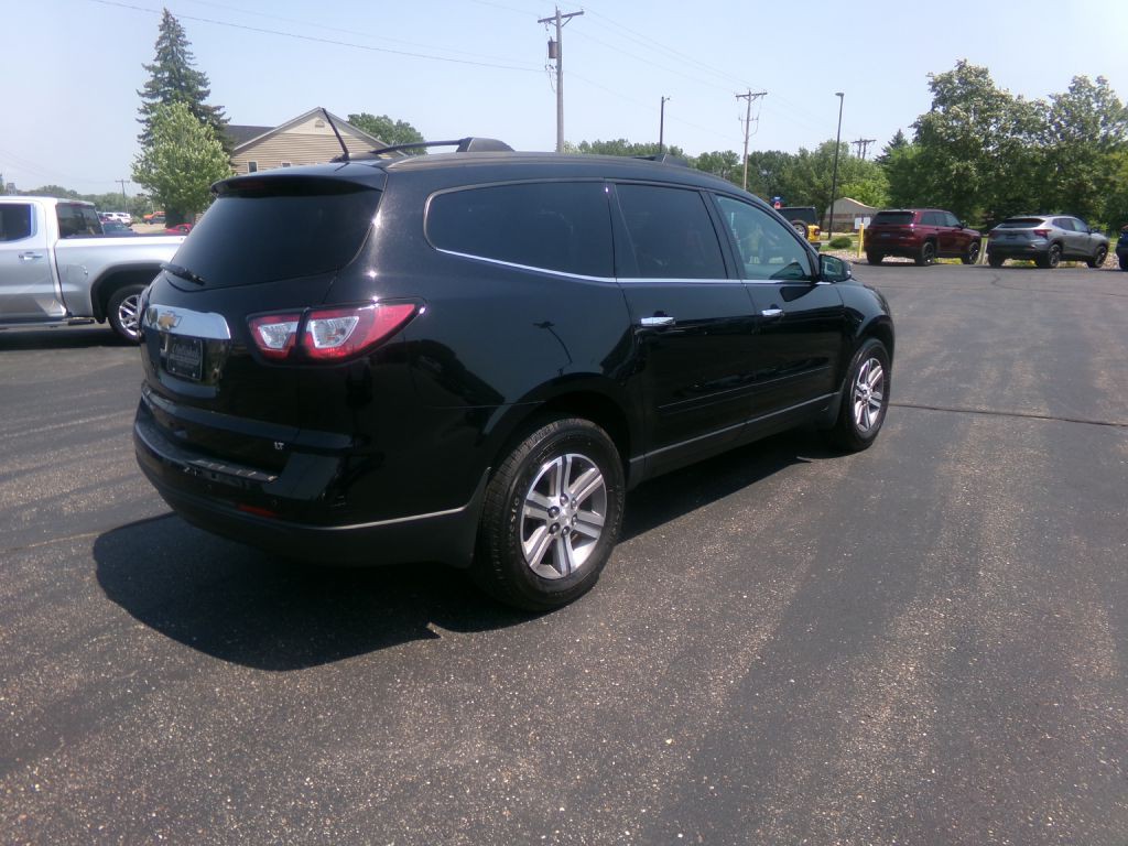 2017 Chevrolet Traverse Image 3