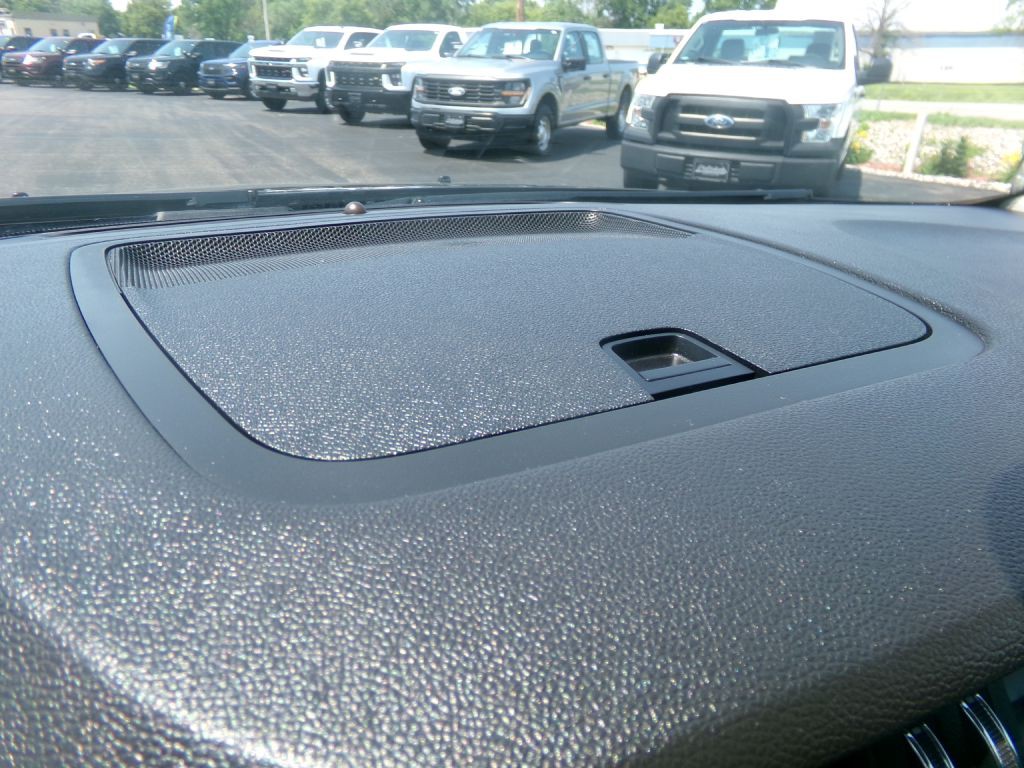 2017 Chevrolet Traverse Image 31