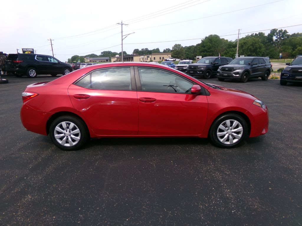 2016 Toyota Corolla Image 2