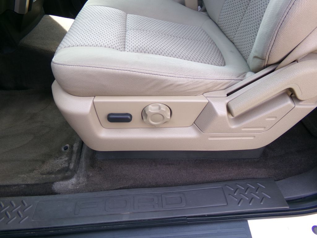 2010 Ford F-150 Image 17