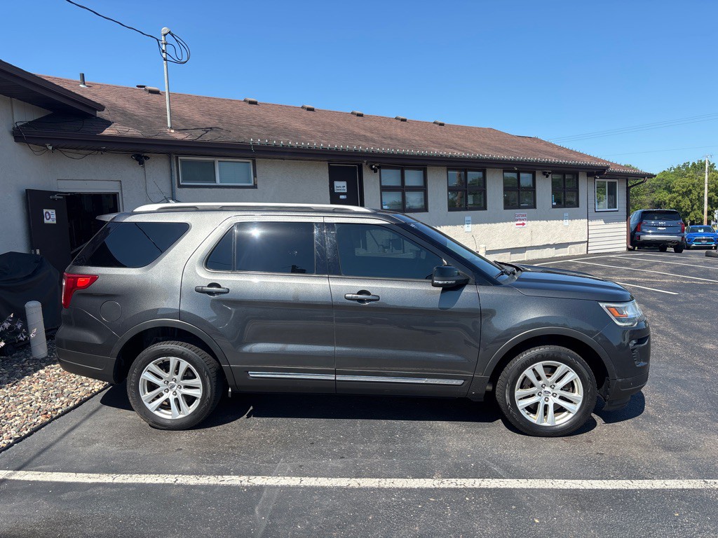 2018 Ford Explorer Image 2