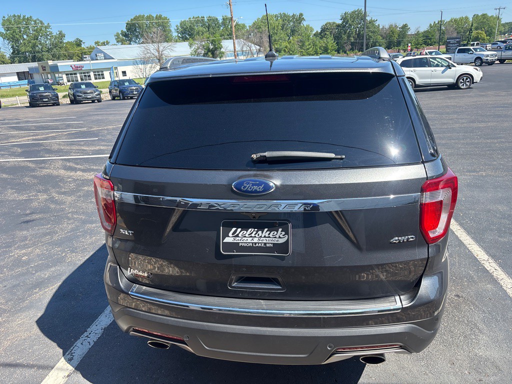 2018 Ford Explorer Image 4