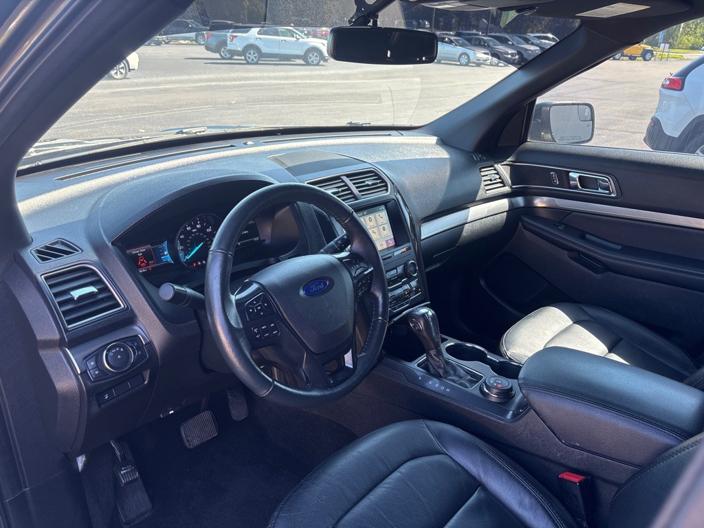 2018 Ford Explorer Image 12