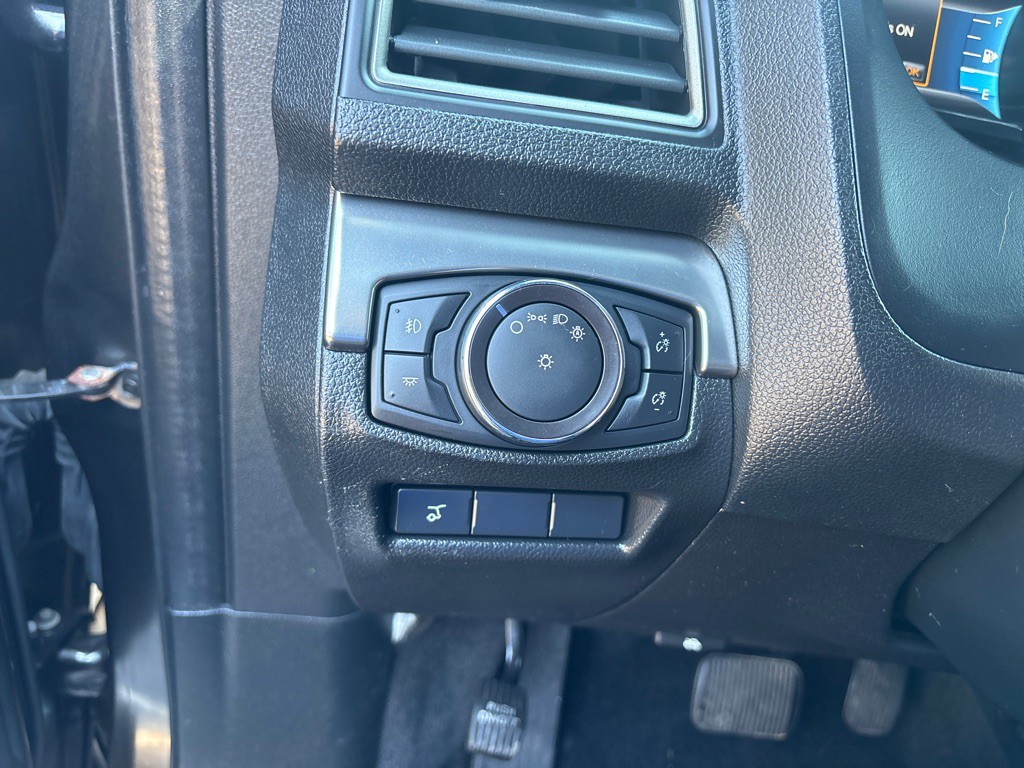 2018 Ford Explorer Image 13