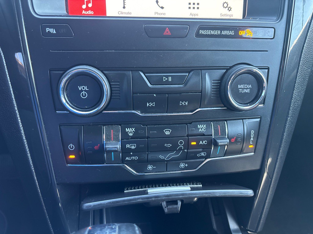 2018 Ford Explorer Image 20