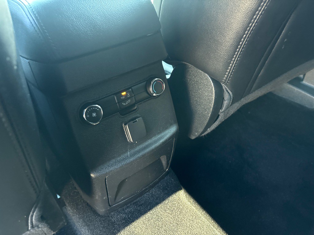 2018 Ford Explorer Image 27