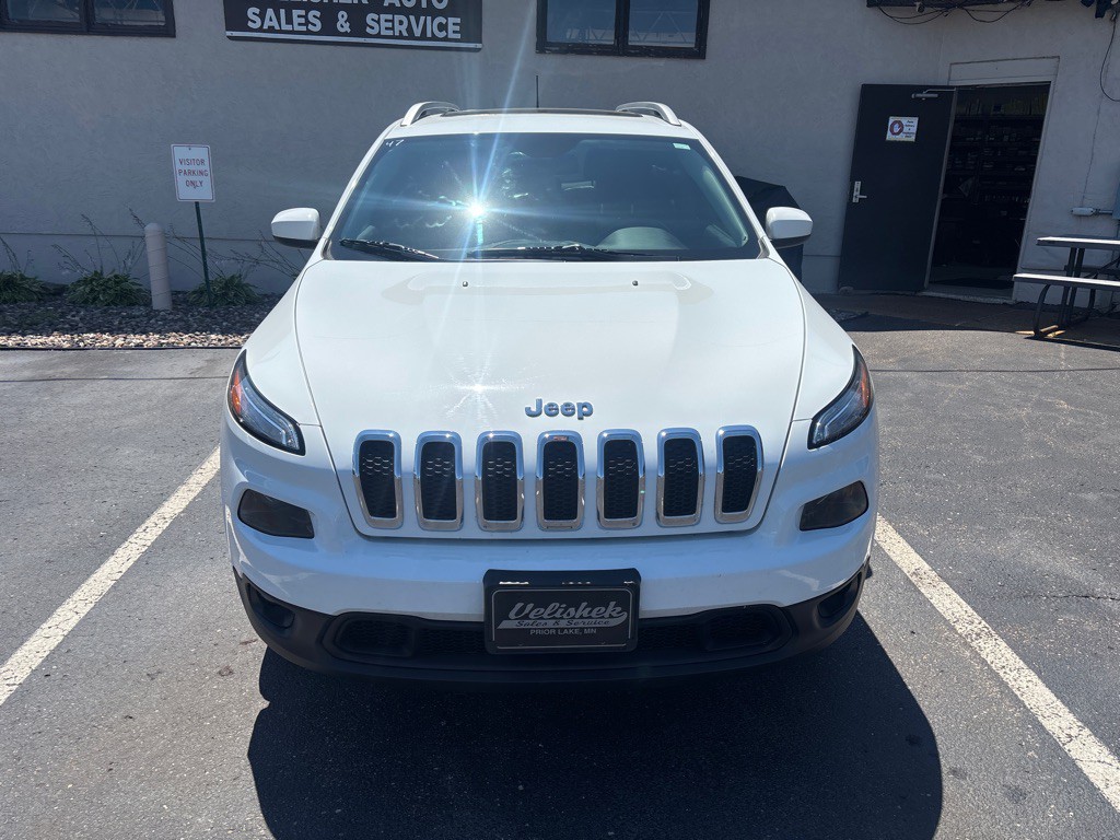 2017 Jeep Cherokee Image 8