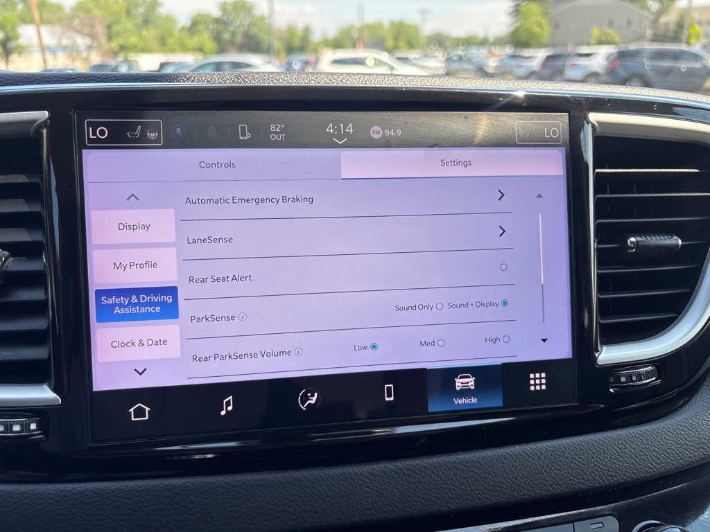 2024 Chrysler Pacifica Image 22