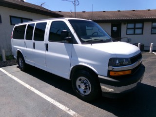 Image for 2017 Chevrolet Express LT ID: 7553045