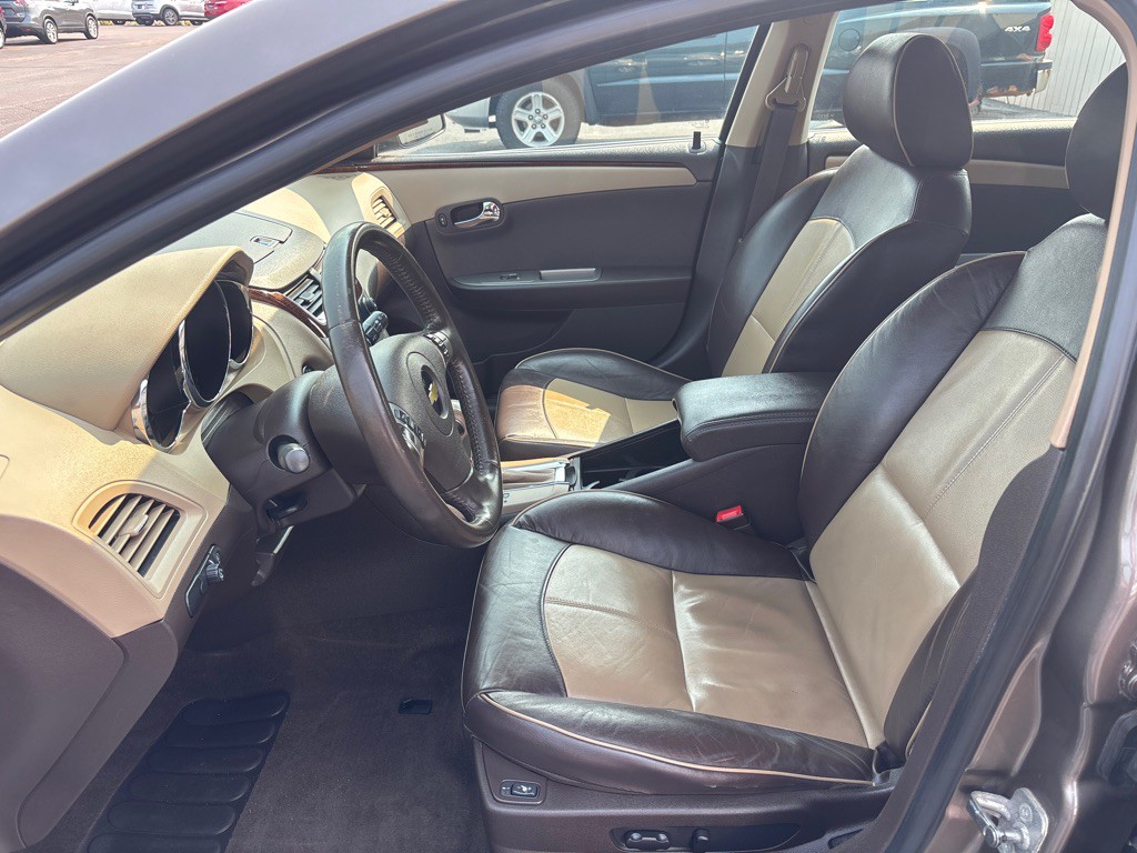 2012 Chevrolet Malibu Image 12