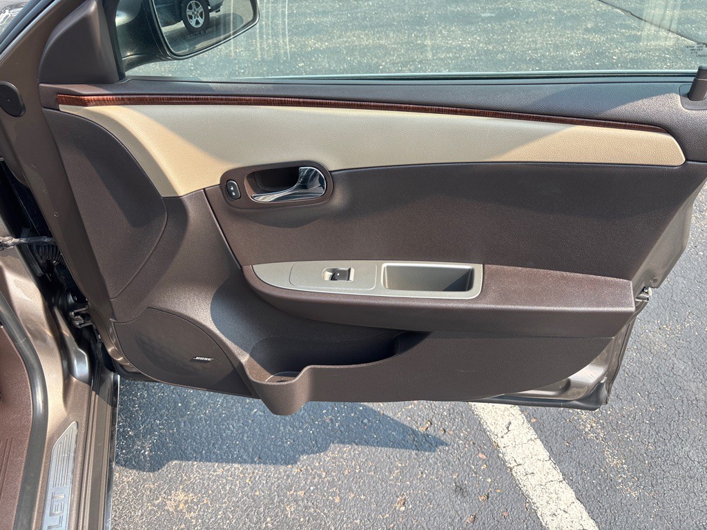 2012 Chevrolet Malibu Image 31
