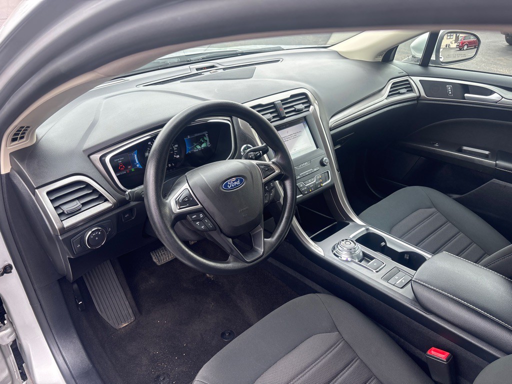 2019 Ford Fusion Image 12