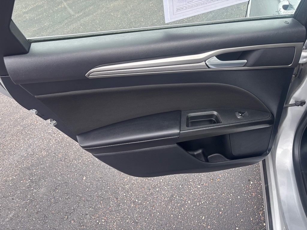 2019 Ford Fusion Image 24