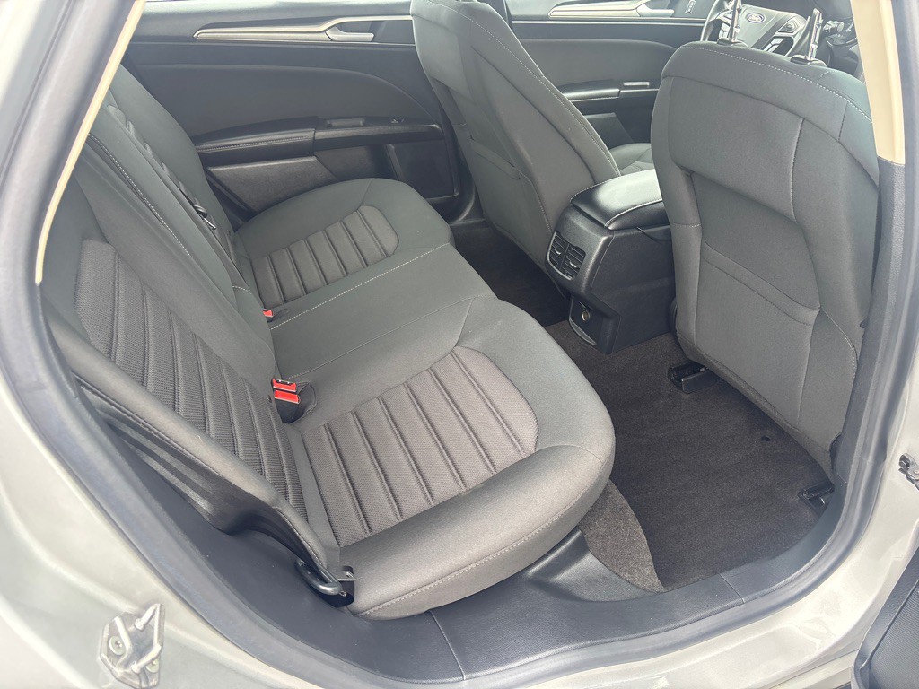 2019 Ford Fusion Image 28