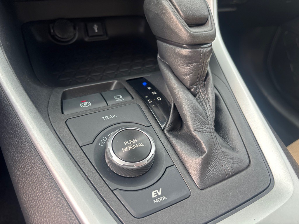 2022 Toyota Rav4 Image 24