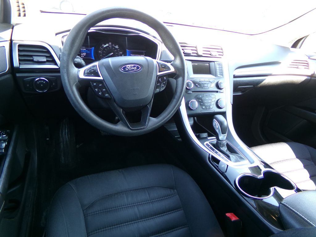 2014 Ford Fusion Image 18
